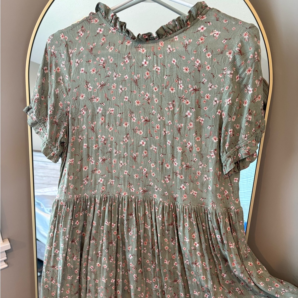 Sadie and Sage Floral Mini dress